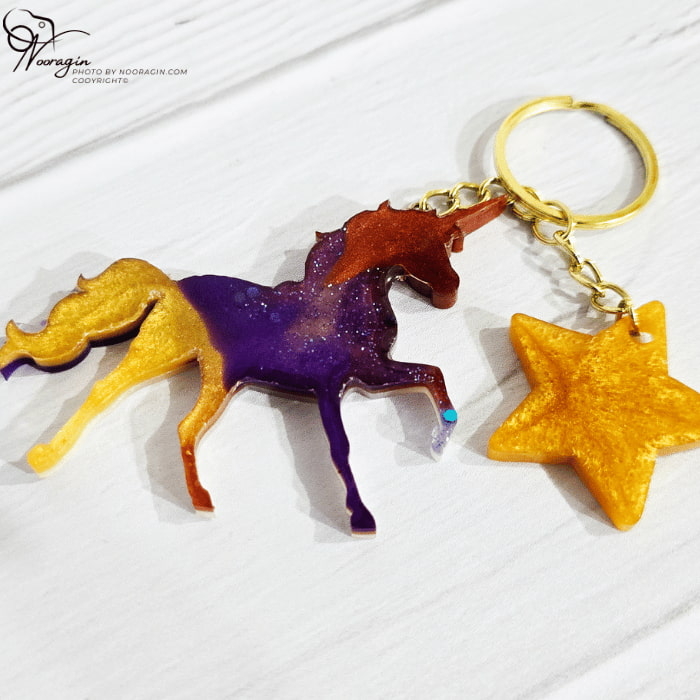 جاکلیدی یونیکورن رنگارنگ ساخته شده با بهترین کیفیت رزین ، خرید جاکلیدی دست ساز و خاص