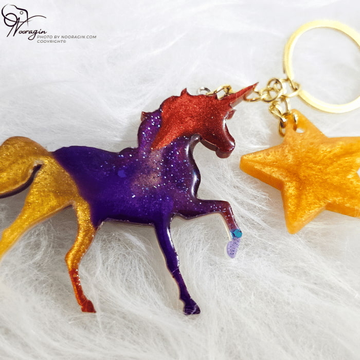 کاربرد های متنوع جاکلیدی یونیکورن مدل رنگارنگ مناسب برای کلید، آویز کیف و یک جاسوئیچی زیبا